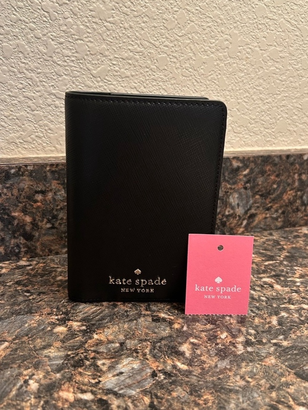 Kate Spade | Madison | Passport Holder